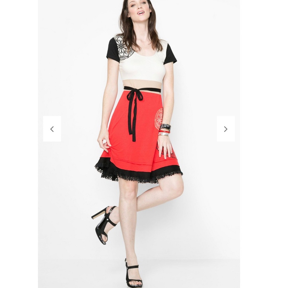 DESIGUAL Color Block Red Black Belted Dress